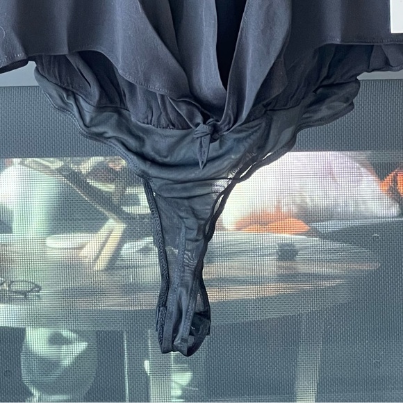 NWT ASTR The Label Black Short Sleeve Sheer Bodysuit Size Small - Picture 4 of 11